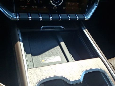 Used 2026 GMC Acadia Denali Ultimate w/ LPO, Floor Liner Package image 25