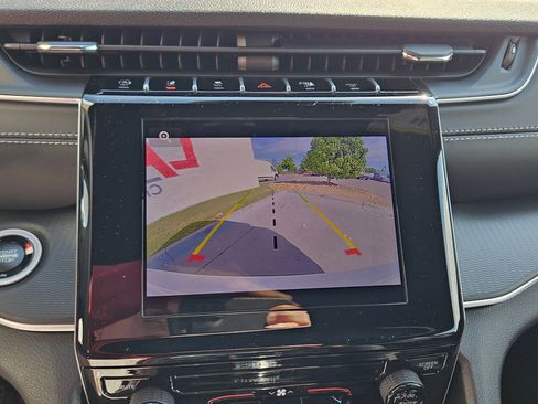 New 2026 Jeep Grand Cherokee L Laredo RWD image 27