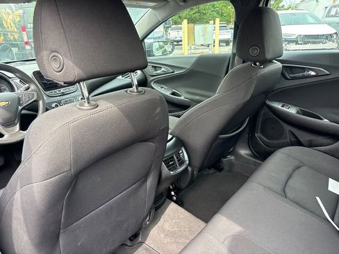 Used 2024 Chevrolet Malibu LT FWD image 9