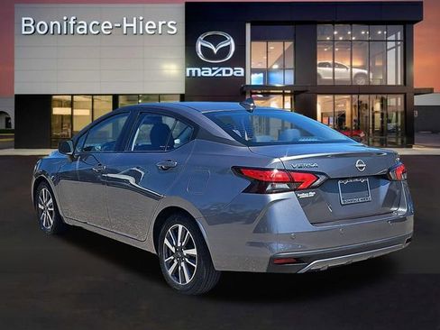 Used 2023 Nissan Versa SV FWD image 3