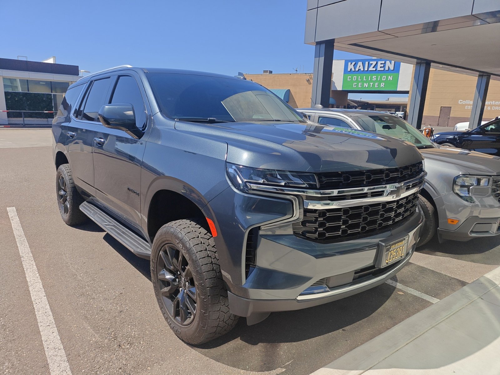 Used 2021 Chevrolet Tahoe LS AWD/4WD image 2