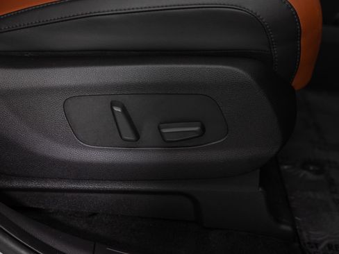 Used 2022 Kia Carnival SX FWD image 33