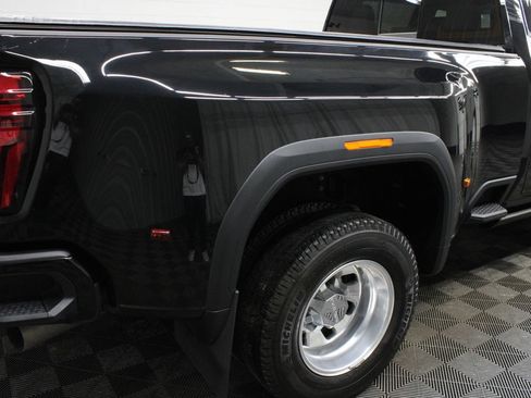 Used 2024 GMC Sierra 3500 Denali w/ Denali Reserve Package AWD/4WD image 45