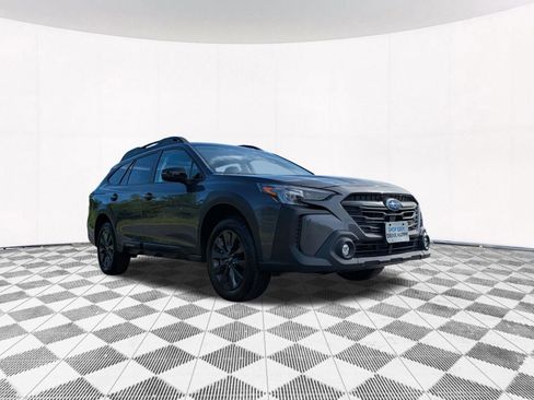 Used 2025 Subaru Outback Onyx Edition AWD/4WD image 14