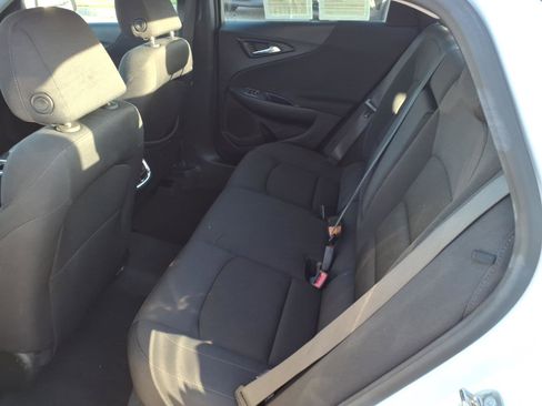 Used 2024 Chevrolet Malibu LT image 9