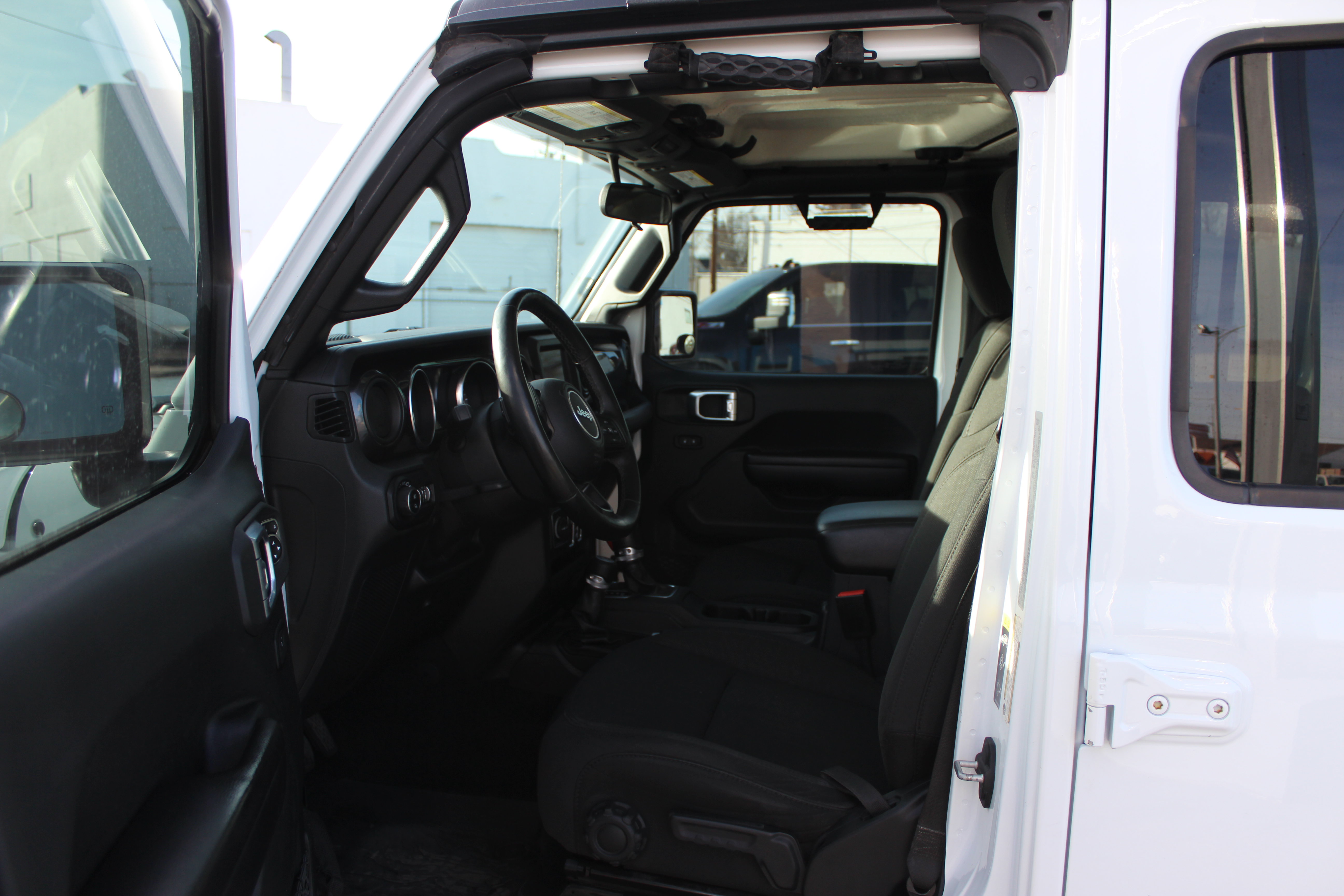 Used 2020 Jeep Gladiator Sport AWD/4WD image 23
