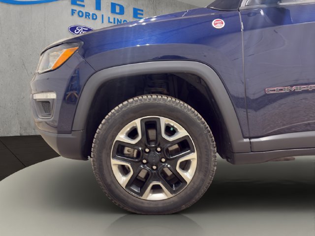 Used 2018 Jeep Compass Trailhawk w/ Cold Weather Group AWD/4WD image 28