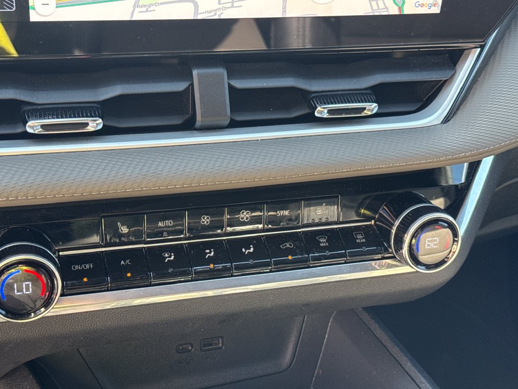 Used 2025 Chevrolet Equinox LT w/ Convenience Package II FWD image 22
