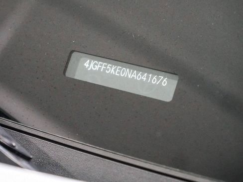 Used 2022 Mercedes-Benz GLS 450 4MATIC image 29