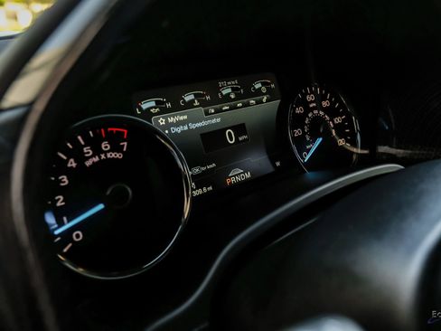 Used 2018 Ford F150 Lariat w/ Equipment Group 502A Luxury image 36