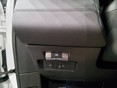 Used 2020 Land Rover Range Rover Evoque S image 30