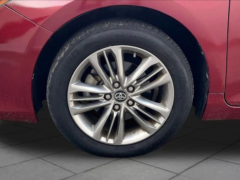 Used 2017 Toyota Camry SE FWD image 10