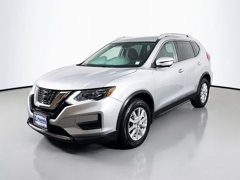 Used 2018 Nissan Rogue SV w/ Premium Package AWD/4WD image 3