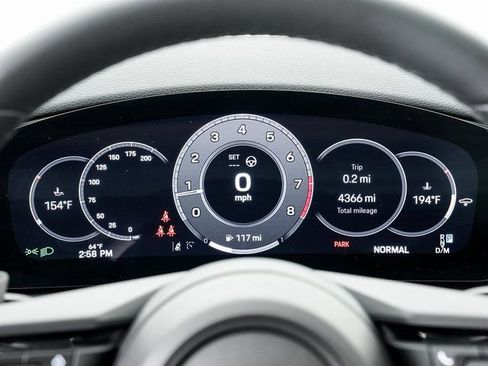 Certified 2025 Porsche Panamera 4 image 17