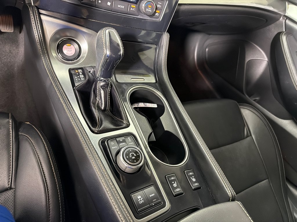 Used 2021 Nissan Maxima 3.5 SV w/ Floor Mat Group FWD image 16