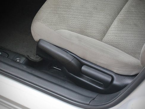 Used 2014 Honda Civic LX image 68