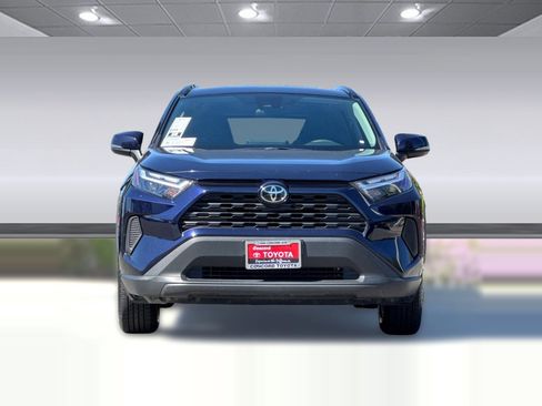 Used 2025 Toyota RAV4 XLE AWD/4WD image 5