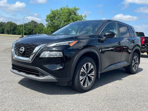 Used 2023 Nissan Rogue SV AWD/4WD image 3