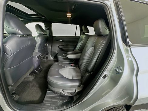 Certified 2025 Toyota Highlander XSE AWD/4WD image 25