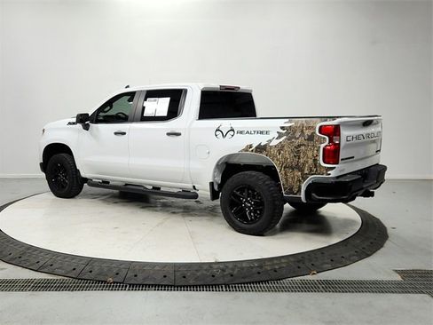 Used 2024 Chevrolet Silverado 1500 Custom Trail Boss w/ Realtree Special Edition image 5
