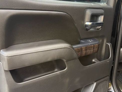 Used 2016 GMC Sierra 2500 Denali w/ Duramax Plus Package image 14