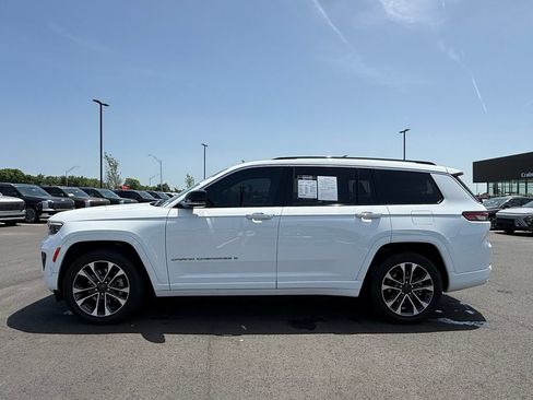 Used 2024 Jeep Grand Cherokee L Overland w/ Trailer Tow Package AWD/4WD image 8