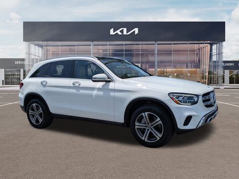 Used 2021 Mercedes-Benz GLC 300 image 1