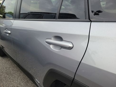Certified 2025 Toyota RAV4 LE AWD/4WD image 23