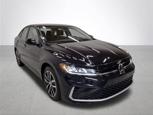 New 2026 Volkswagen Jetta SE FWD image 5