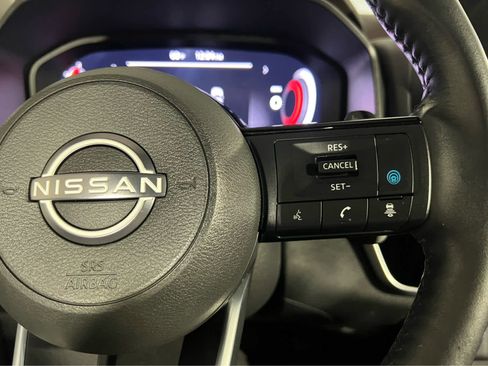 Certified 2022 Nissan Rogue Platinum w/ Head-Up Display Package AWD/4WD image 20