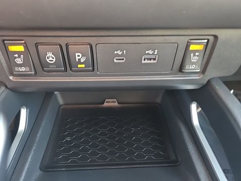 Used 2025 Nissan Frontier SV w/ SV Convenience Package image 20