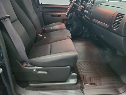Used 2011 GMC Sierra 1500 SLE w/ SLE Preferred Package AWD/4WD image 13