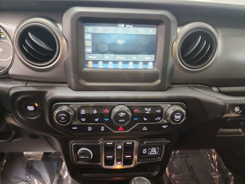 Used 2023 Jeep Wrangler Sport S w/ Cold Weather Group image 16