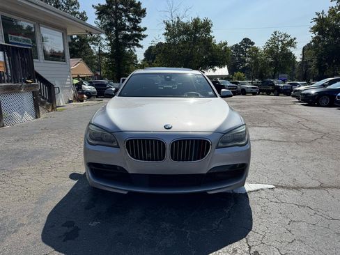 Used 2015 BMW 750Li RWD image 2