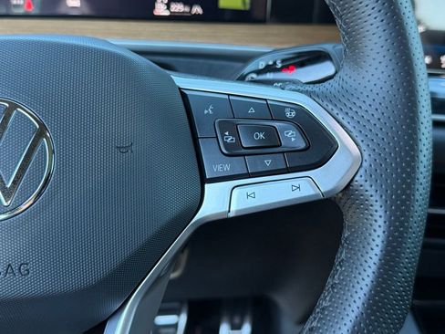 New 2026 Volkswagen Tiguan SEL R-Line AWD/4WD image 16