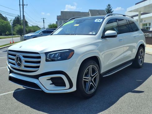 Used 2024 Mercedes-Benz GLS 450 4MATIC image 8