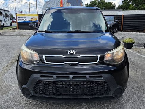 Used 2016 Kia Soul FWD image 2