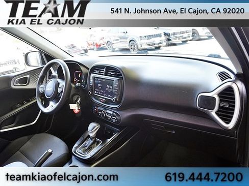 Certified 2023 Kia Soul LX w/ LX Technology Package FWD image 10