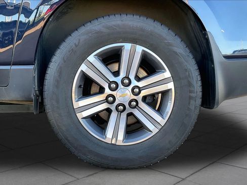 Used 2017 Chevrolet Traverse LT FWD image 12