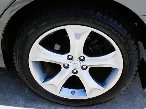 Used 2013 Toyota Venza LE w/ LE Preferred Pkg FWD image 13