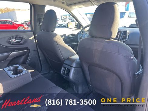 Used 2020 Jeep Cherokee Latitude image 43