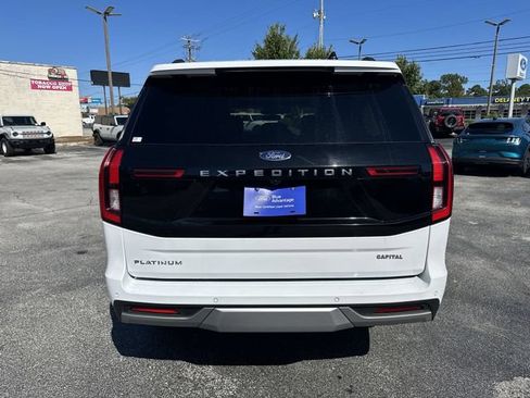 Certified 2025 Ford Expedition Platinum AWD/4WD image 27