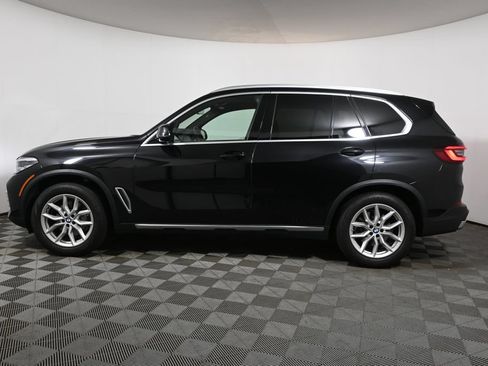 Used 2021 BMW X5 xDrive40i w/ Premium Package AWD/4WD image 2