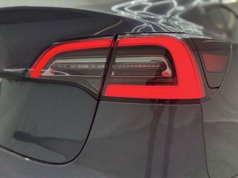 Used 2023 Tesla Model 3 Standard Range RWD image 35