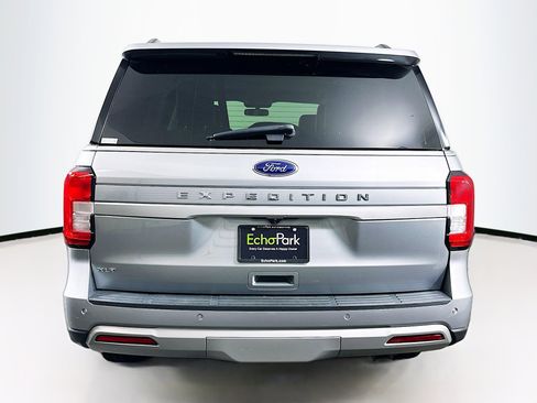 Used 2024 Ford Expedition XLT image 7