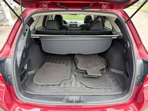 Used 2018 Subaru Outback 2.5i Limited AWD/4WD image 22