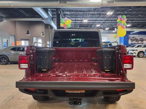 Used 2022 Jeep Gladiator Sport AWD/4WD image 12
