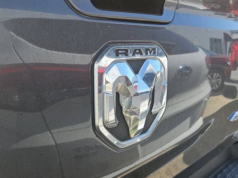 Used 2021 RAM 1500 Big Horn AWD/4WD image 11