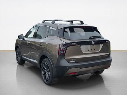 New 2026 Nissan Kicks SR w/ Cold Weather Package