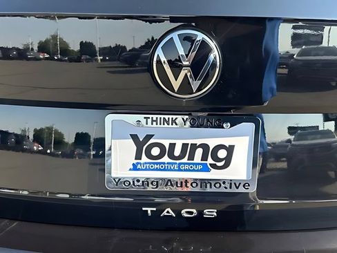 Used 2023 Volkswagen Taos S w/ Driver Assistance Package AWD/4WD image 14
